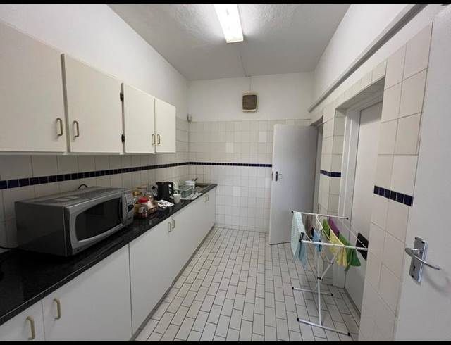 RETAIL PROPERTY TO RENT IN CASCADES